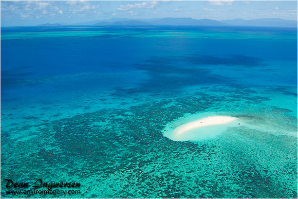 Middle Cay